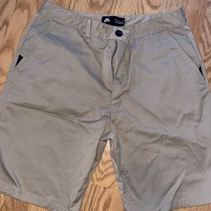 Nike SB Khakis size 32